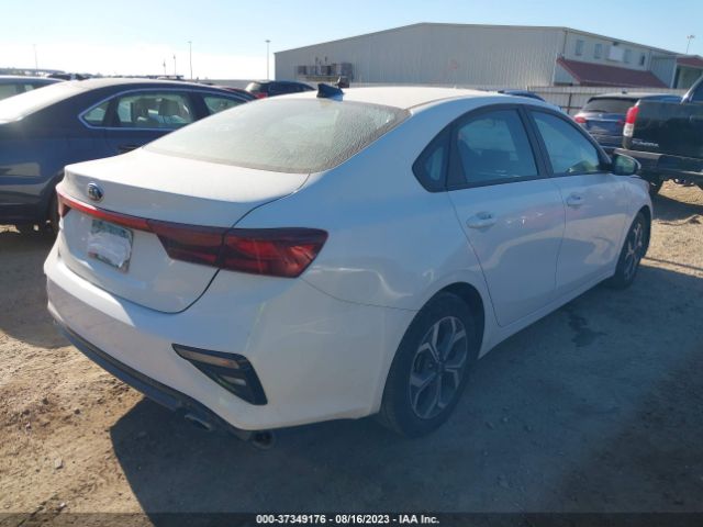 3KPF24AD9ME267518 KIA Forte Lxs