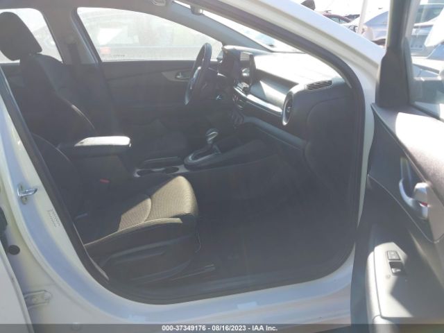 3KPF24AD9ME267518 KIA Forte Lxs