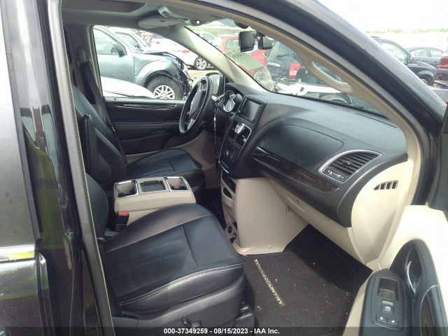 2C4RC1CG4FR753218 Chrysler Town & Country Touring-l