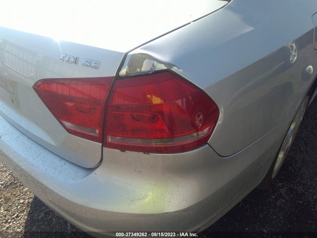 1VWBV7A38FC072354 Volkswagen Passat 2.0l Tdi Se W/sunroof