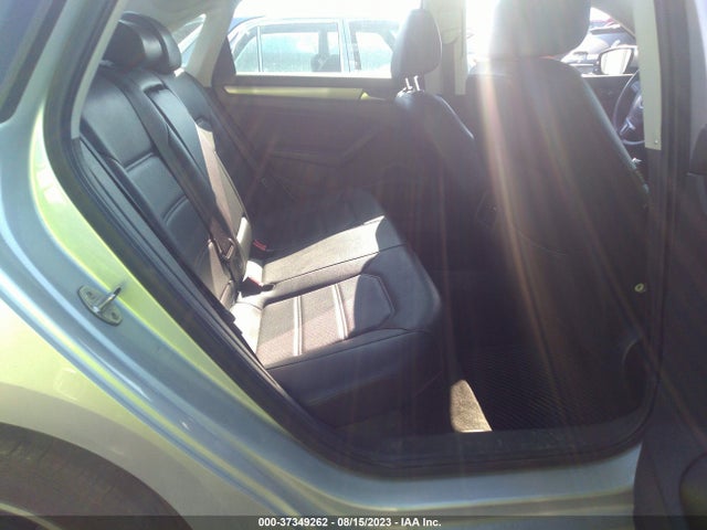 1VWBV7A38FC072354 Volkswagen Passat 2.0l Tdi Se W/sunroof