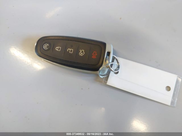 1FMCU0J95HUC95983 Ford Escape Titanium