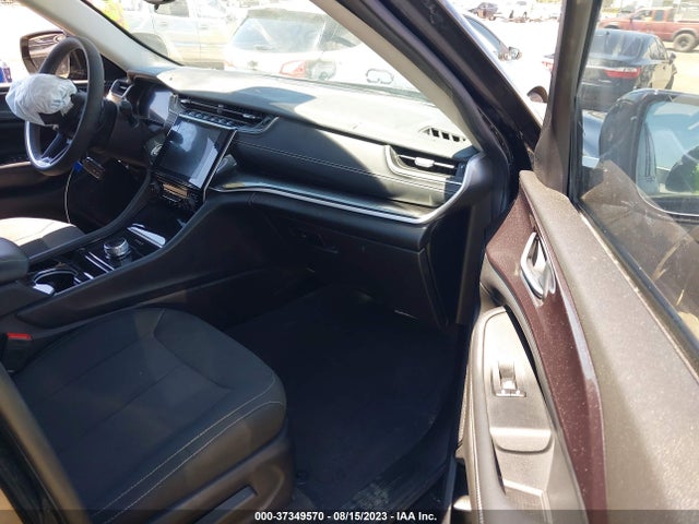 1C4RJKAG3P8712607 Jeep Grand Cherokee L Laredo