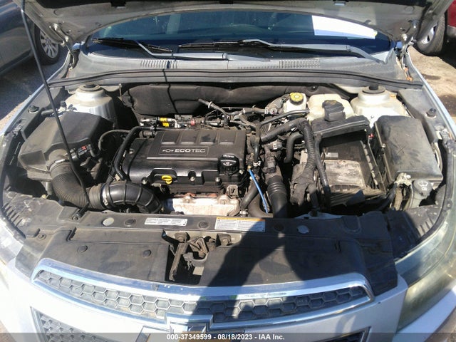 Chevrolet Cruze 1lt 2014 1G1PC5SB1E7105039 Image 10