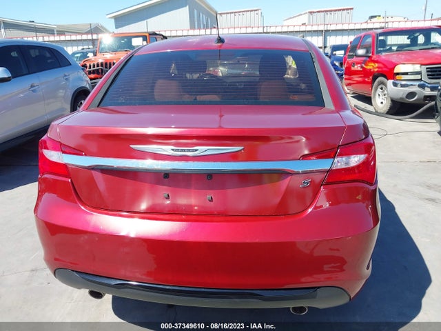 Chrysler 200 Touring 2014 1C3CCBBG8EN152536 Image 17