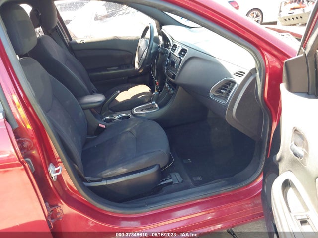 Chrysler 200 Touring 2014 1C3CCBBG8EN152536 Image 5