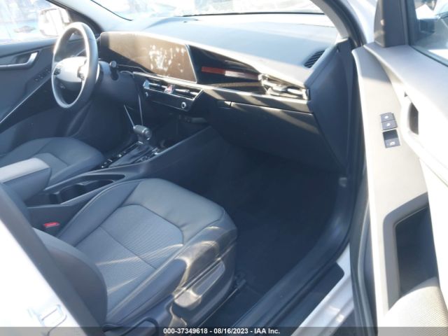 KNDCR3LE1P5090445 KIA Niro Ex Touring