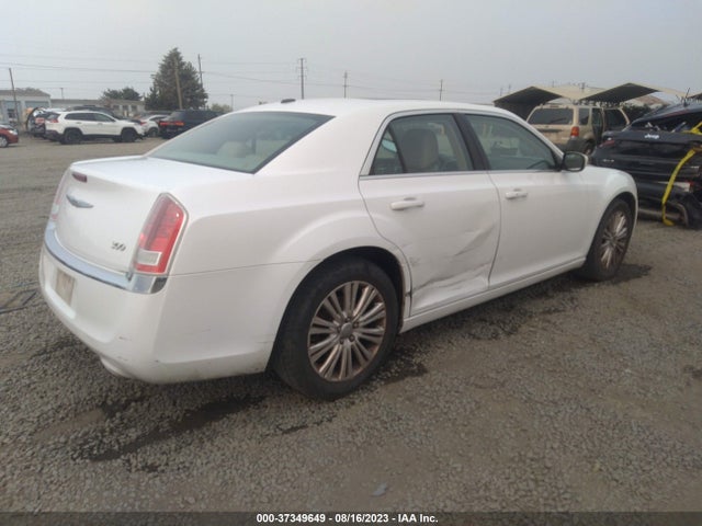 2013 CHRYSLER 300 VIN: 2C3CCARG2DH551871