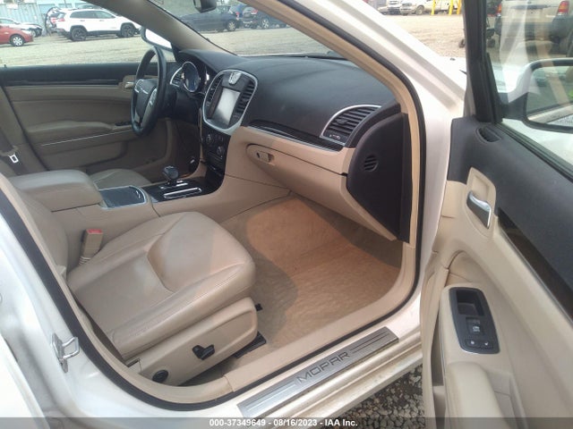 2013 CHRYSLER 300 VIN: 2C3CCARG2DH551871