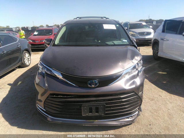 2022 TOYOTA SIENNA XLE VIN: 5TDYRKEC5NS075398