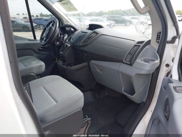 1FTYE2CG6HKB46718 Ford Transit-150