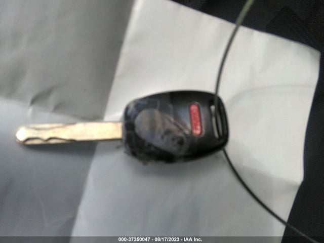 2006 HONDA CIVIC CPE LX VIN: 2HGFG126X6H545822