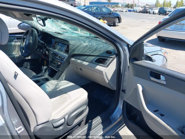2016 HYUNDAI SONATA 2.4L SE VIN: 5NPE24AF9GH284347