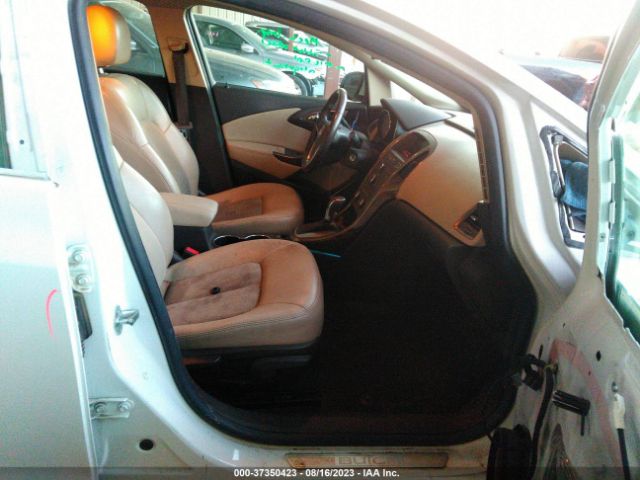 1G4PR5SK1F4132925 Buick Verano Convenience Group