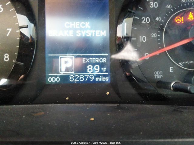 5TDKZ3DC4HS891357 Toyota SIENNA LE