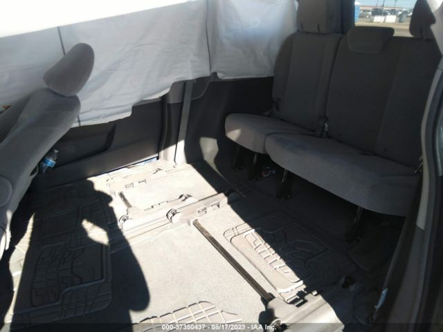 5TDKZ3DC4HS891357 Toyota SIENNA LE