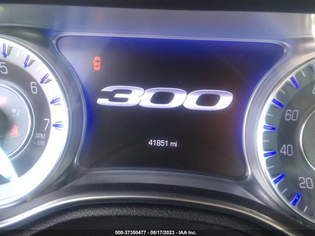 2C3CCABG1NH111703 Chrysler 300 300s
