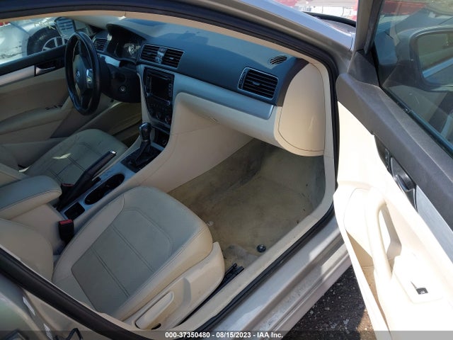 2013 VOLKSWAGEN PASSAT SE VIN: 1VWBP7A3XDC108102