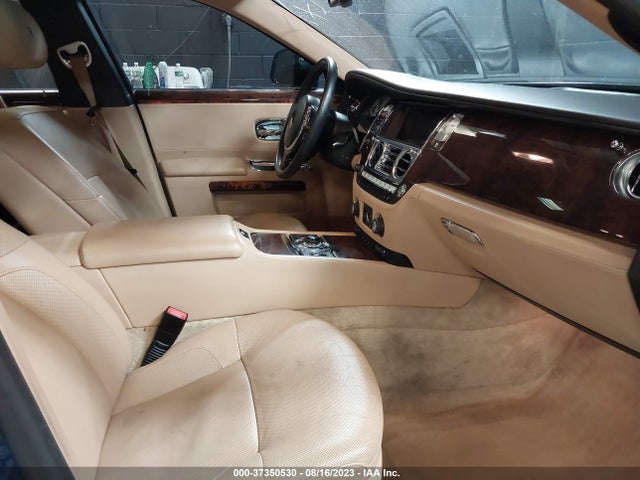 2013 ROLLS-ROYCE GHOST EWB VIN: SCA664L53DUX65927
