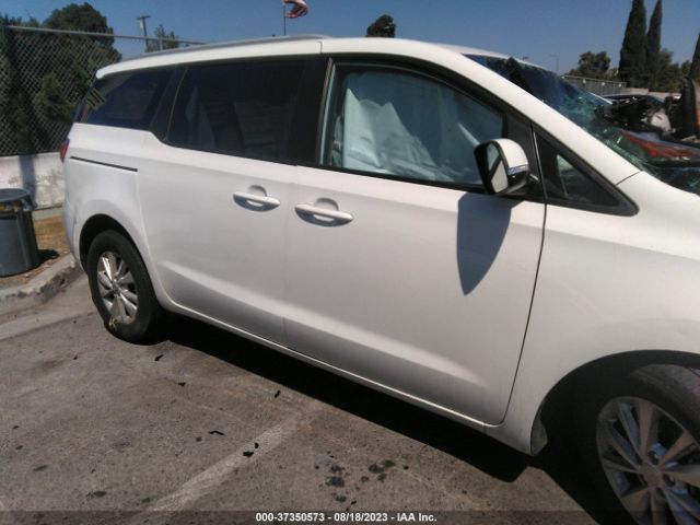 KNDMB5C14F6058003 KIA SEDONA LX