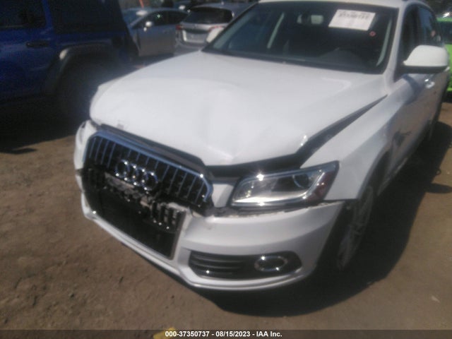 WA1LFAFPXEA043858 Audi Q5 Premium Plus