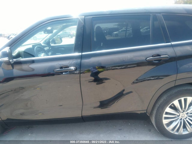Toyota Highlander Platinum 2022 5TDFZRBH0NS208326 Image 14