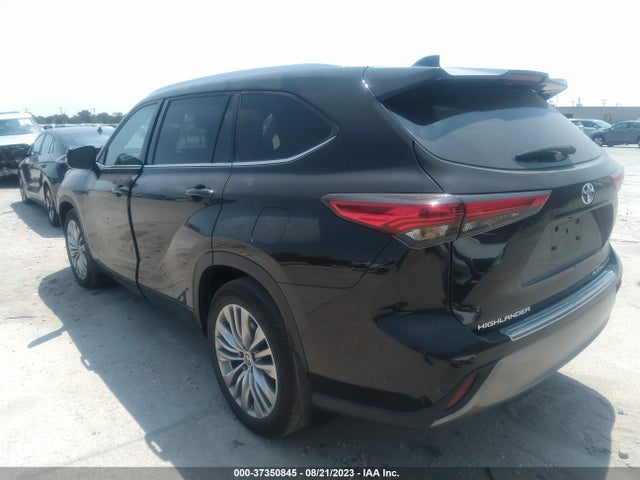 Toyota Highlander Platinum 2022 5TDFZRBH0NS208326 Image 3