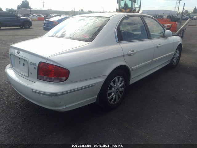 2004 HYUNDAI SONATA GLS/LX VIN: KMHWF35H84A036541