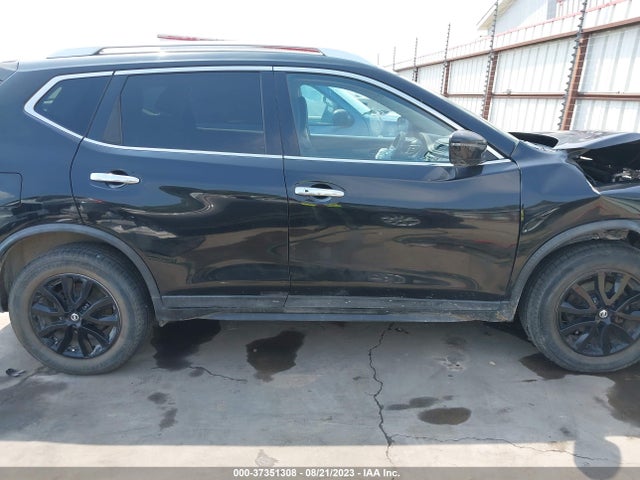 2017 NISSAN ROGUE SV VIN: KNMAT2MV4HP540208