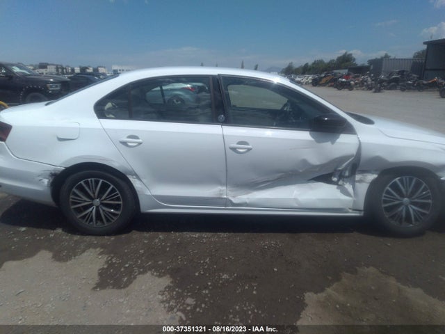 3VWDB7AJ1JM223848 Volkswagen Jetta 1.4t