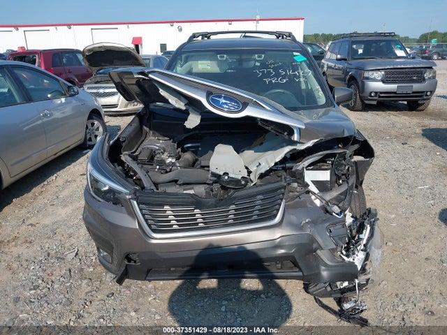 2021 SUBARU FORESTER PREMIUM VIN: JF2SKAJCXMH569125