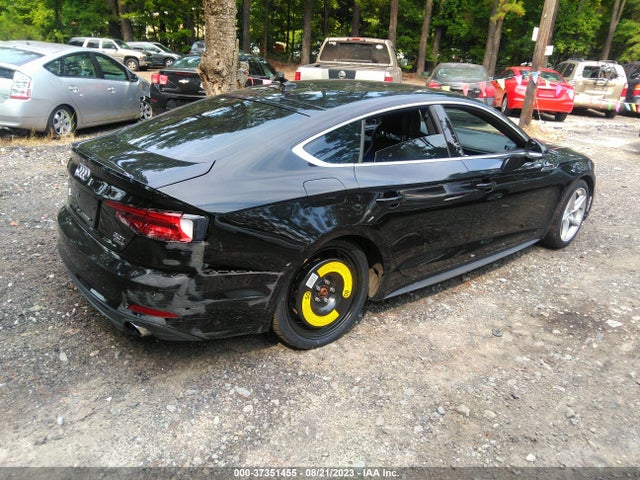 WAUENCF56JA099945 Audi A5 Sportback Premium Plus