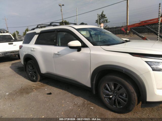 5N1DR3BD8NC272953 Nissan Pathfinder Sv