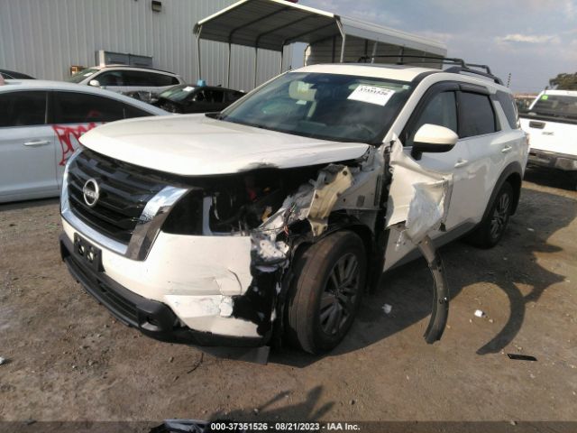 5N1DR3BD8NC272953 Nissan Pathfinder Sv