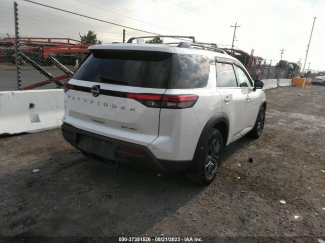 5N1DR3BD8NC272953 Nissan Pathfinder Sv