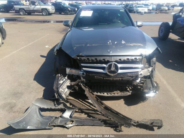 55SWF4JB8JU264875 Mercedes-Benz C-class C 300