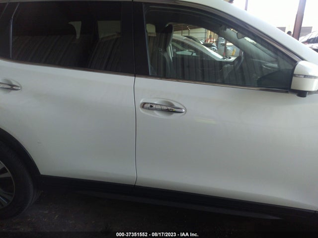 Nissan ROGUE SV 2019 5N1AT2MT2KC705469 Image 5