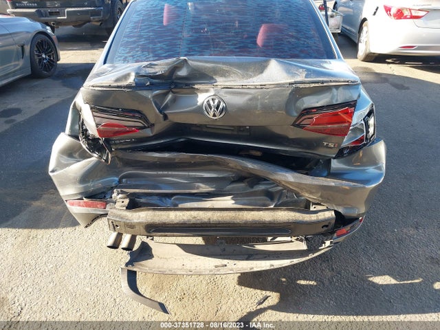 3VWD17AJ6GM393585 Volkswagen Jetta Sedan 1.8t Sport