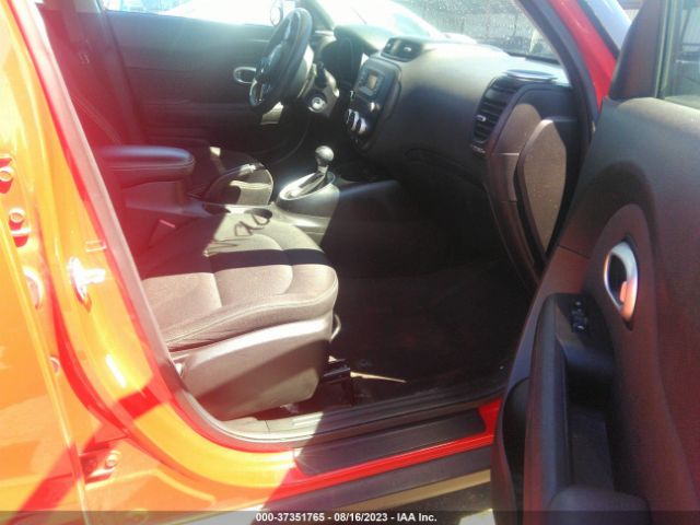 KNDJP3A58E7700987 KIA SOUL +