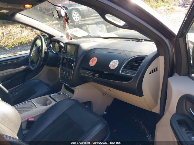 2C4RDGCG4HR817714 Dodge Grand Caravan Sxt