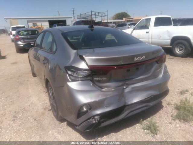 3KPF24AD5NE482069 KIA Forte Lxs
