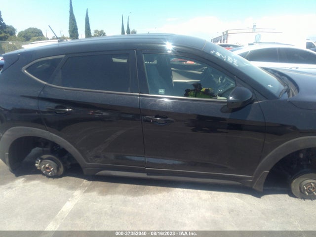 Hyundai TUCSON SE 2017 KM8J23A49HU555885 Image 12