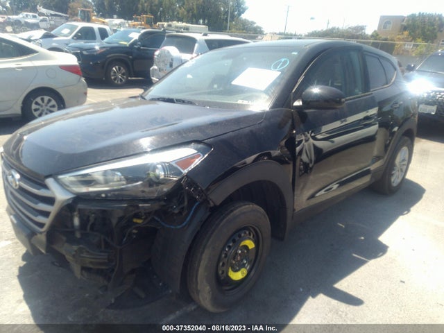 Hyundai TUCSON SE 2017 KM8J23A49HU555885 Image 2