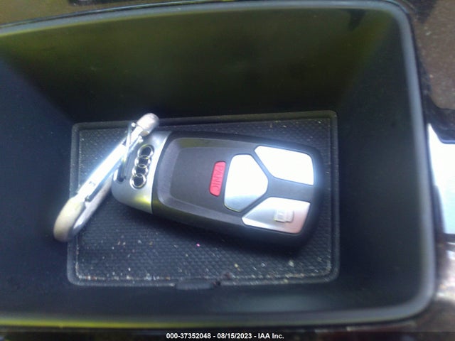 WA1BAAFYXM2013044 Audi Q5 Premium Plus