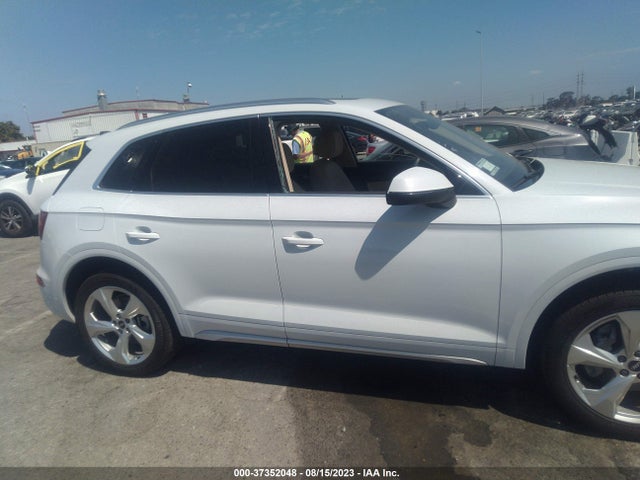 WA1BAAFYXM2013044 Audi Q5 Premium Plus