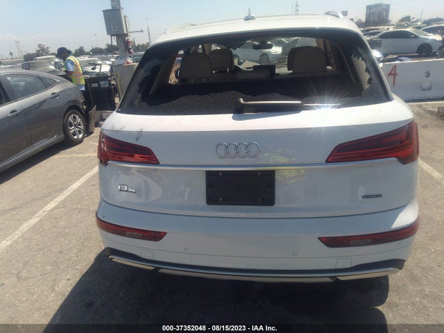 WA1BAAFYXM2013044 Audi Q5 Premium Plus
