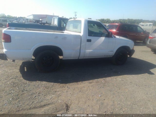 2001 CHEVROLET S-10 VIN: 1GCCS145418214477