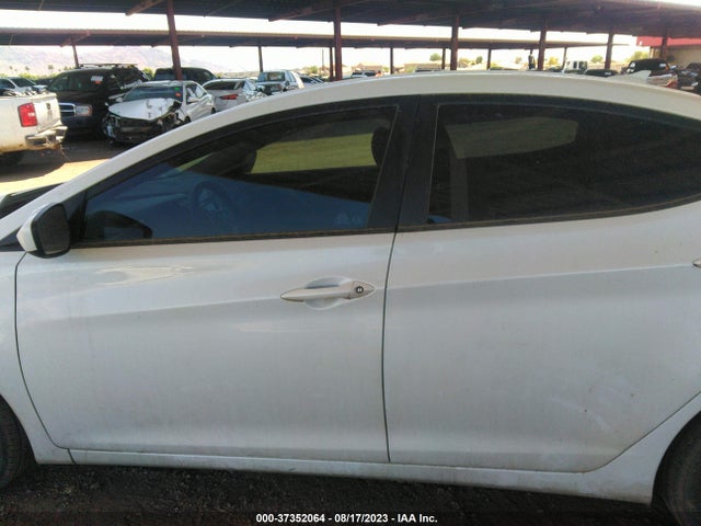 Hyundai ELANTRA SE 2016 5NPDH4AE9GH673278 Image 5