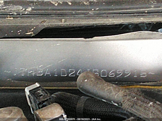 JTHBA1D24J5069915 Lexus Is Is 300