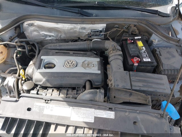 WVGRV7AXXHW506176 Volkswagen Tiguan Wolfsburg Edition
